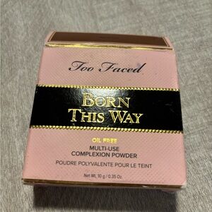 Too Faced Born This Way - Multi Use Complexion Powder -